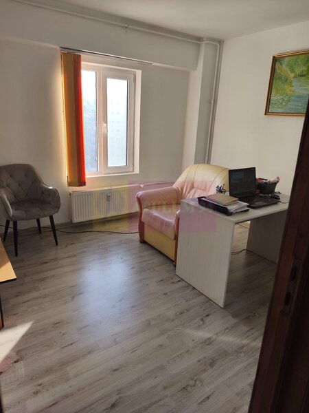 Vanzare apartament in zona Decebal- Calarasilor, metrou magistrala M2